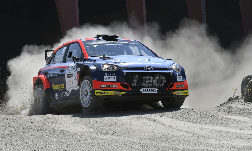 Den 23. juli er Vallentin og Egholm på banen i KOMO Rallyshow i Gammelrand og med en lejet Hyundai i20 N RC2. Simon Vallentin har tidligere kørt den hidtil hurtigste omgang på sprintbanen.
(Foto: MD/specialpress@gmail.com)